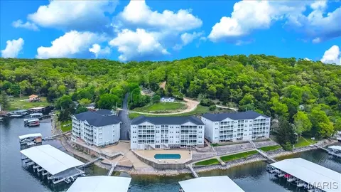 28660 Gravois Village Ln #2303, Rocky Mount, MO 65072