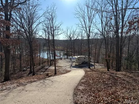 1039 Erie Trl, Perryville, MO 63775