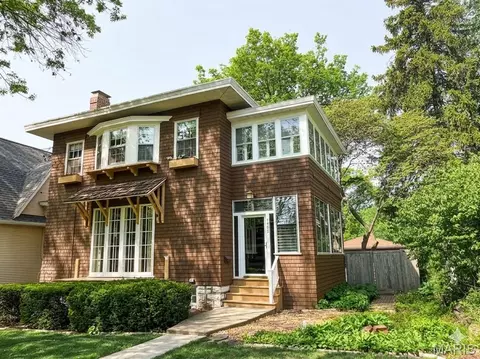 1402 Liberty St, Alton, IL 62002