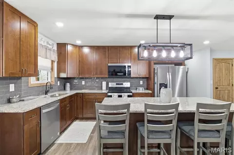 Kitchen - 183 M- Sunshine Ave, Cabool, MO 65689 photo 1 of 3