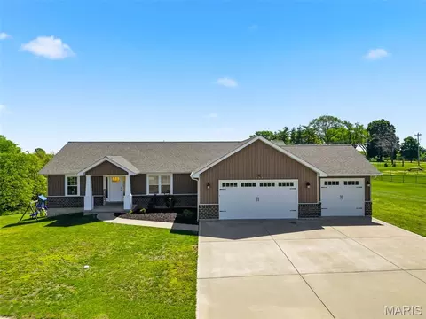 150 Moore Estates Dr, Troy, MO 63379