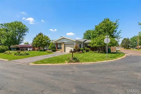 815 M- Carlton St, Mountain Grove, MO 65711