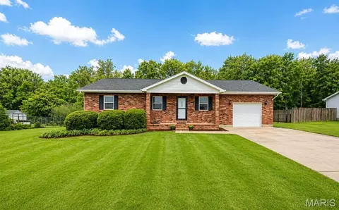 19758 Stirrup Ln, Waynesville, MO 65583