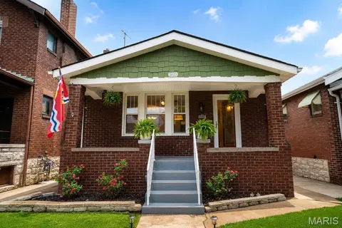 5123 Goethe Ave, Saint Louis, MO 63109