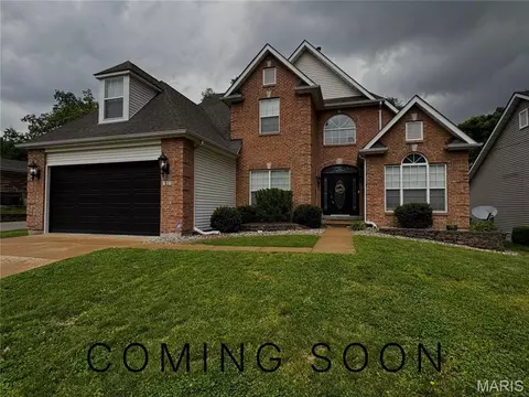 21 W Waymire Ave, Saint Louis, MO 63119