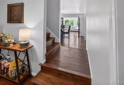 Entry Way - 1401 Wedgewood Dr, Jackson, MO 63755 photo 2 of 5