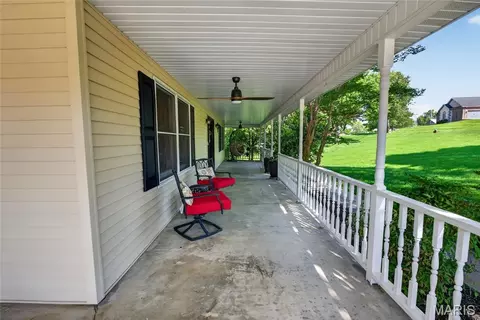 Exterior - 1401 Wedgewood Dr, Jackson, MO 63755 photo 4 of 22