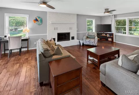 Living - 1401 Wedgewood Dr, Jackson, MO 63755 photo 1 of 1