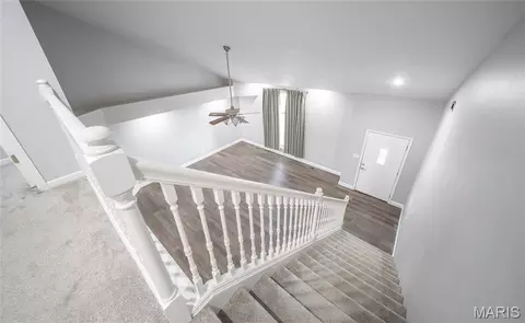 Entry Way - 113 Ridgeview Dr, Saint Robert, MO 65584 photo 3 of 5