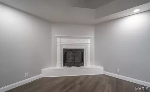 Living - 113 Ridgeview Dr, Saint Robert, MO 65584 photo 3 of 4