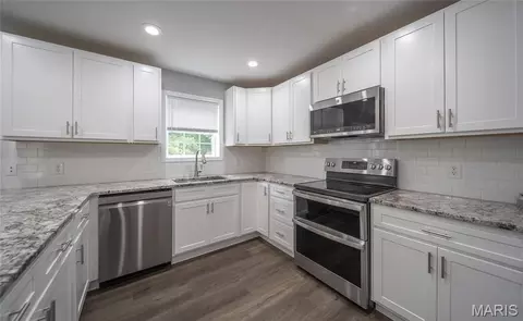 Kitchen - 113 Ridgeview Dr, Saint Robert, MO 65584 photo 1 of 1