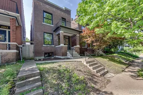 4116 Flad Ave, Saint Louis, MO 63110