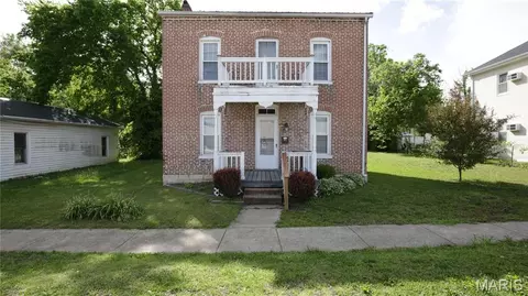 914 S Main St, De Soto, MO 63020