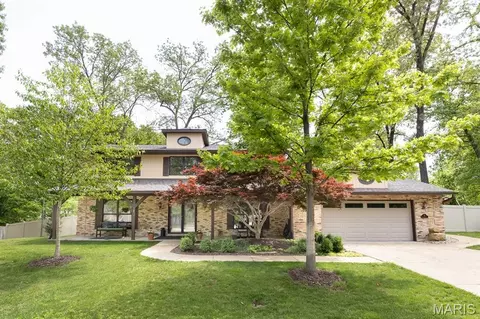 107 W Brittany Ln, O'fallon, IL 62269