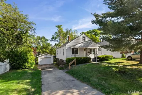 3724 Berkeley Ave, Alton, IL 62002