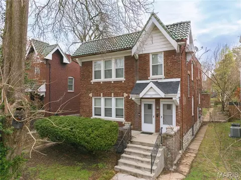 1026 Claytonia Ter, Richmond Heights, MO 63117