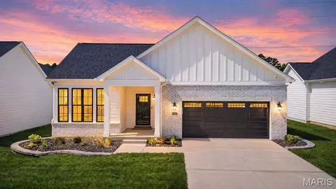 140 Haven Ridge Ct, O'fallon, MO 63368