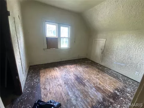 Bedroom - 6213 Westerhoff Ave, Saint Louis, MO 63121 photo 1 of 2