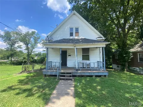 Exterior - 6213 Westerhoff Ave, Saint Louis, MO 63121 photo 2 of 5