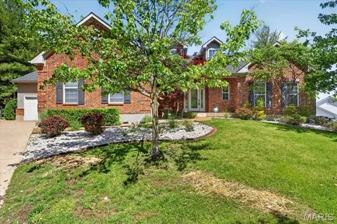 1639 Misty Hollow Ct, Wildwood, MO 63038