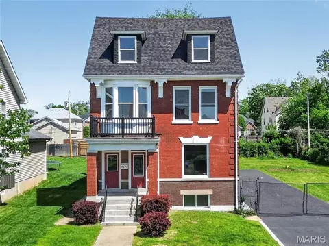 5843 Enright Ave, Saint Louis, MO 63112