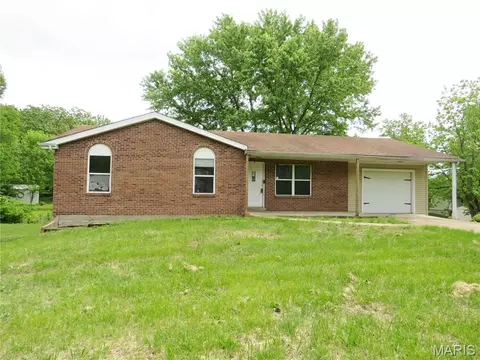 1140 Sycamore Ln, Saint Clair, MO 63077