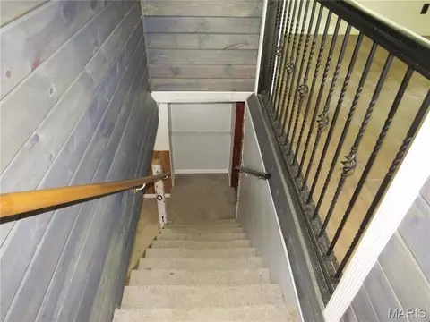 Entry Way - 1140 Sycamore Ln, Saint Clair, MO 63077 photo 2 of 2
