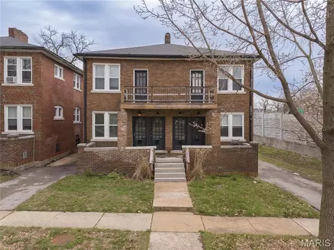 1282 Hawthorne Pl, Richmond Heights, MO 63117