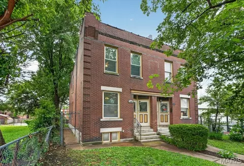 2206 Victor St, Saint Louis, MO 63104