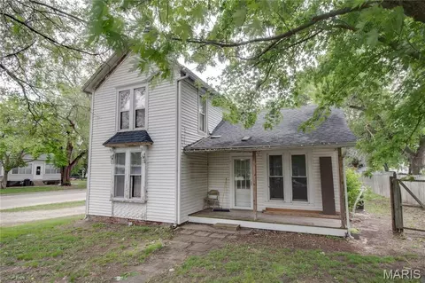 335 E Market St, Havana, IL 62644