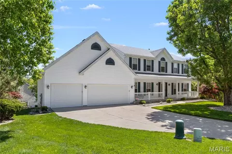 6 Huntleigh Meadows Ct, Saint Charles, MO 63303