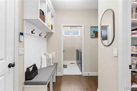 Entry Way - 209 Castle Stuart Ct, O'fallon, MO 63368 photo 3 of 5