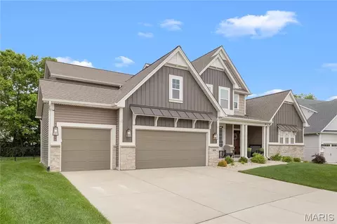 Exterior - 209 Castle Stuart Ct, O'fallon, MO 63368 photo 6 of 8