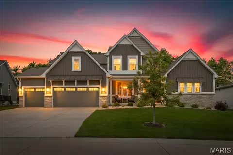 Exterior - 209 Castle Stuart Ct, O'fallon, MO 63368 photo 3 of 8