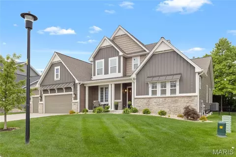 Exterior - 209 Castle Stuart Ct, O'fallon, MO 63368 photo 5 of 8
