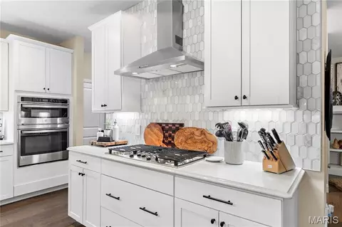 Kitchen - 209 Castle Stuart Ct, O'fallon, MO 63368 photo 3 of 4
