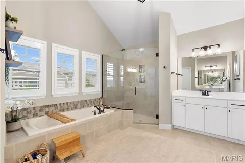 Bath - 209 Castle Stuart Ct, O'fallon, MO 63368 photo 1 of 6