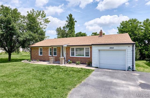 1802 S New Florissant Rd, Florissant, MO 63031