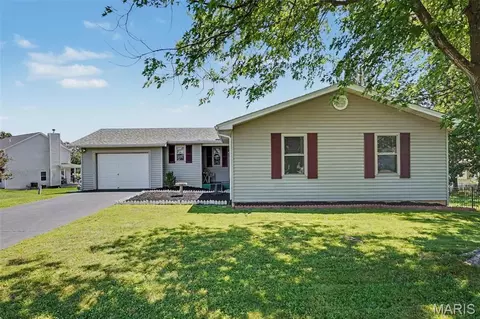 10324 Fairway Dr #2424, Foristell, MO 63348