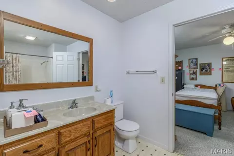 Bath - 17140 Lemming Ln, Saint Robert, MO 65584 photo 3 of 3