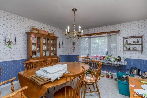 Dining - 17140 Lemming Ln, Saint Robert, MO 65584 photo 2 of 2