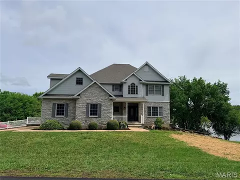 101 W Lakeview Dr, De Soto, MO 63020