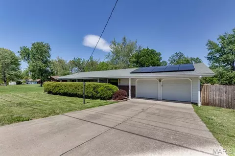 750 Jungs Station Rd, Saint Charles, MO 63303