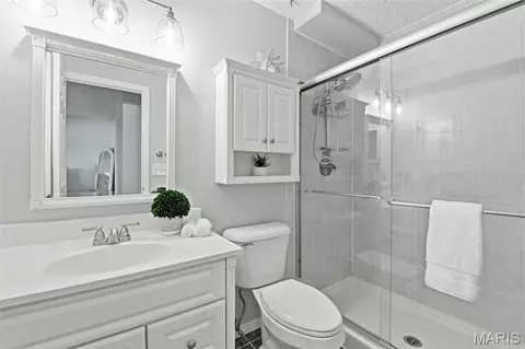 Bath - Undisclosed, Ballwin, MO 63011 photo 1 of 3