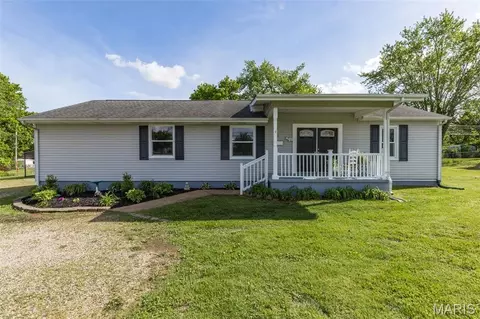 130 Burks Rd, Farmington, MO 63640