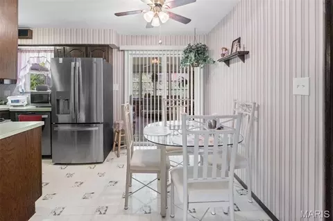 Dining - 156 Crest Haven Dr, Belleville, IL 62221 photo 1 of 1
