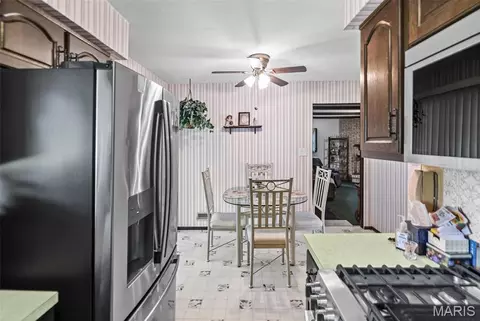 Kitchen - 156 Crest Haven Dr, Belleville, IL 62221 photo 3 of 3