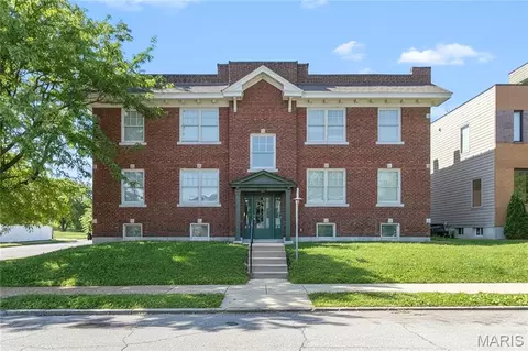 4102 Mcree Ave, Saint Louis, MO 63110