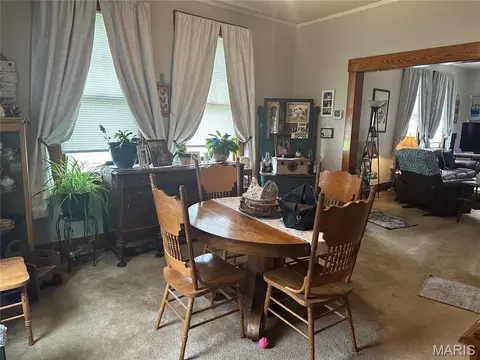Dining - 104 W Jasper St, Steeleville, IL 62288 photo 2 of 2