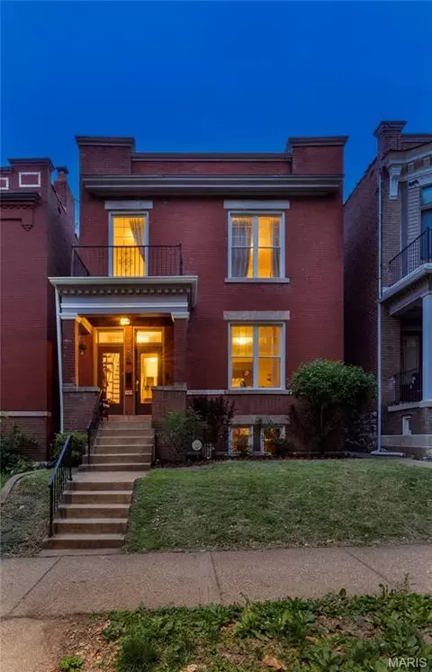 3865 Connecticut St, Saint Louis, MO 63116